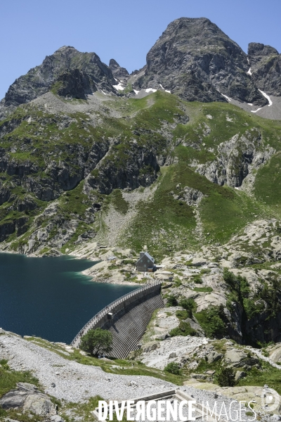 Le lac d’Artouste dans les pyrénéens