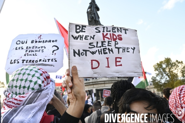Conflit israélo-palestinien à Gaza. Hommage aux enfants lors du rassemblement à Paris en soutien au peuple palestinien.