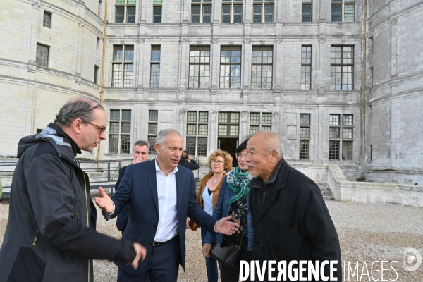 L  artiste WANG KEPING en résidence à  Chambord - Avec Pierre Dubreuil Directeur du Domaine National de Chambord et Laurent Le Bon président du Centre Pompidou