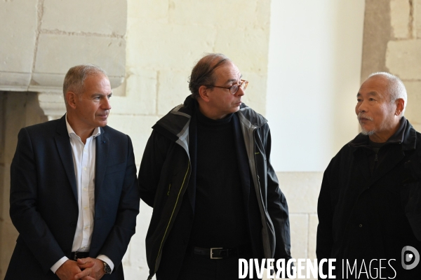 L  artiste WANG KEPING en résidence à  Chambord - Avec Pierre Dubreuil Directeur du Domaine National de Chambord et Laurent Le Bon président du Centre Pompidou