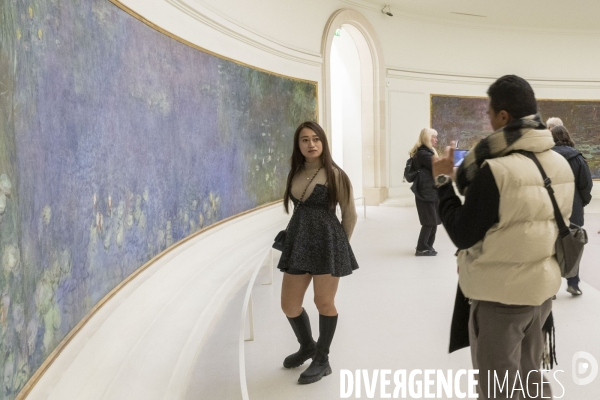 Les visiteurs du Musée de l Orangerie à Paris