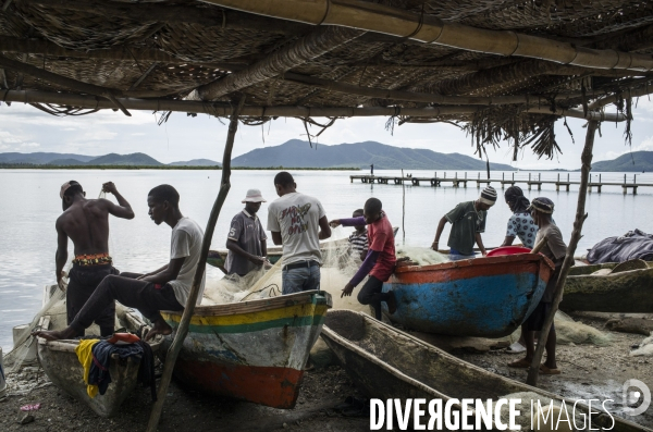 Pecheurs du village d aquin, haiti 2023.