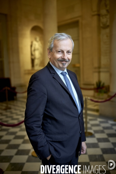 Jean-René Cazeneuve