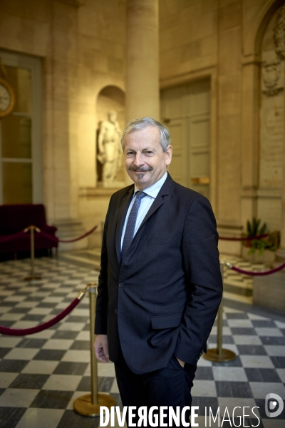 Jean-René Cazeneuve