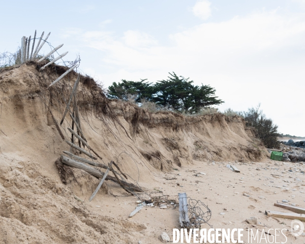 Un littoral errode par les tempetes