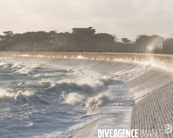 Un littoral errode par les tempetes