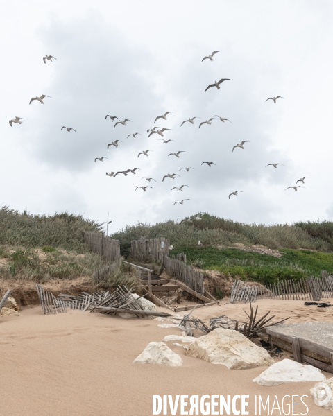 Un littoral errode par les tempetes