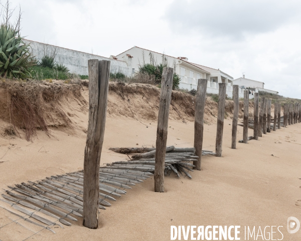 Un littoral errode par les tempetes