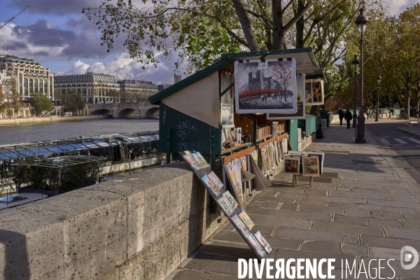 Boite de bouquiniste sur les quais de Seine