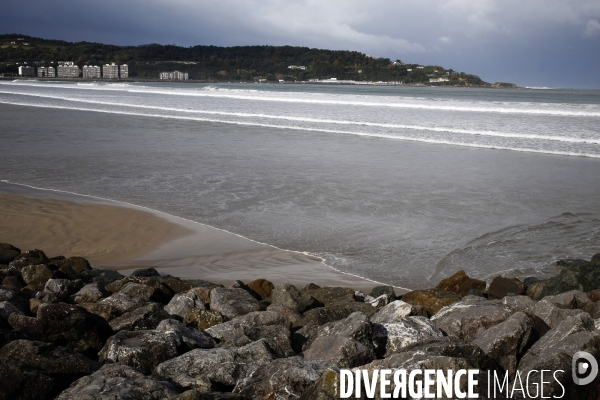 Vagues au Pays Basque