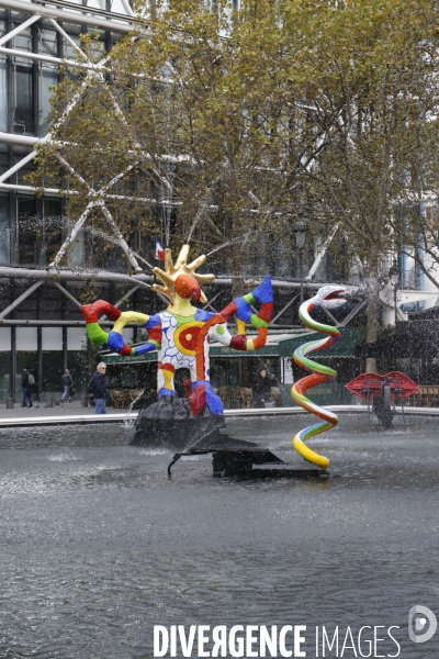 La fontaine stravinsky retrouve son eclat
