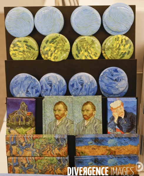 Exposition  van gogh a auvers sur oise au musee d orsay