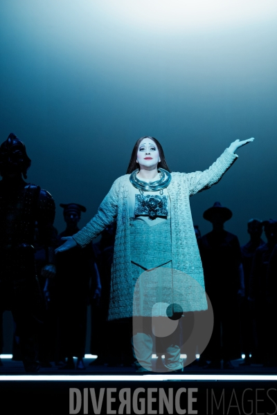TURANDOT / Giacomo Puccini / Robert Wilson