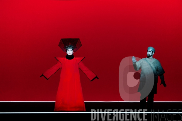 TURANDOT / Giacomo Puccini / Robert Wilson