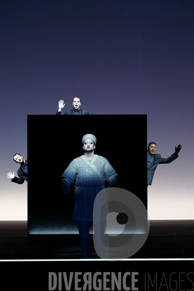 TURANDOT / Giacomo Puccini / Robert Wilson