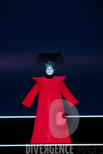 TURANDOT / Giacomo Puccini / Robert Wilson