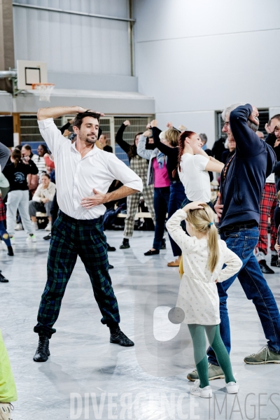 Kamuyot / Ohad Naharin / Ballet de l Opéra national du Rhin