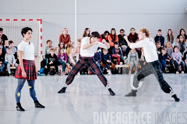 Kamuyot / Ohad Naharin / Ballet de l Opéra national du Rhin