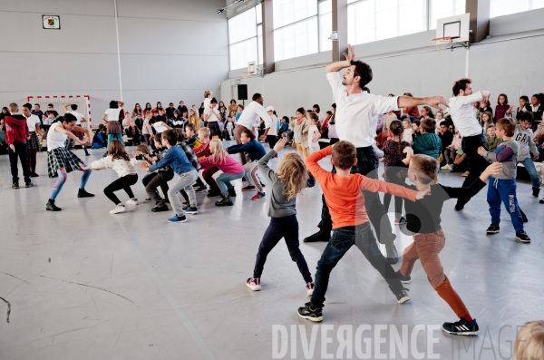 Kamuyot / Ohad Naharin / Ballet de l Opéra national du Rhin