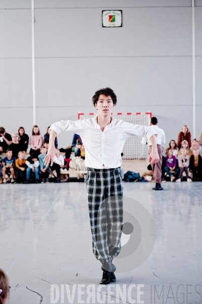Kamuyot / Ohad Naharin / Ballet de l Opéra national du Rhin