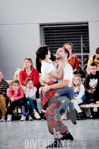 Kamuyot / Ohad Naharin / Ballet de l Opéra national du Rhin