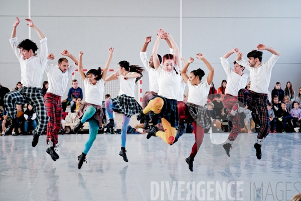 Kamuyot / Ohad Naharin / Ballet de l Opéra national du Rhin
