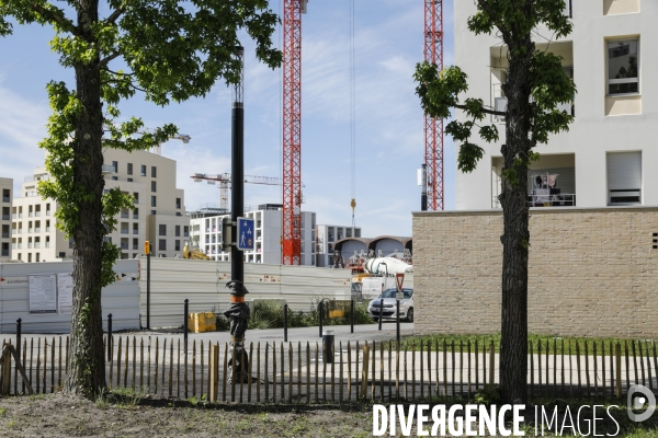 Nouveau quartier du Belvédère le long de la Garonne.