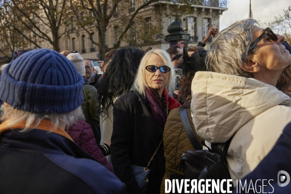 Marche silencieuse pour la paix à l appel du monde de la culture