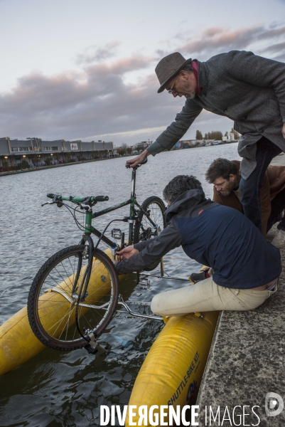 Pedalo-velo sur le canal de l Ourcq