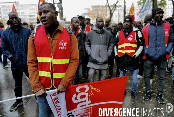 Rassemblement de travailleurs sans papiers devant la la direction générale des étrangers en france