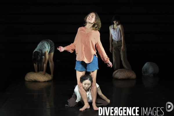 New report of giving birth de Wen Hui