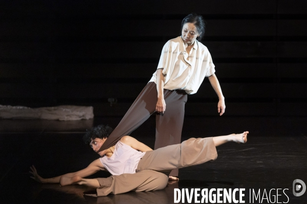 New report of giving birth de Wen Hui