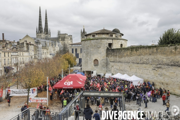 Deux grévistes de la CGT comparaisent devant le tribunal de Bordeaux