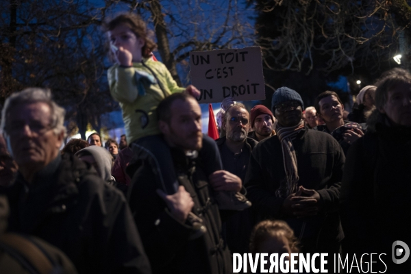 Rassemblement du collectif « Pas d’enfant à la rue »