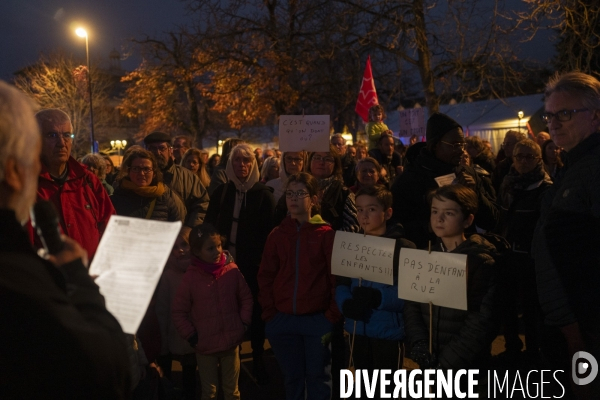 Rassemblement du collectif « Pas d’enfant à la rue »