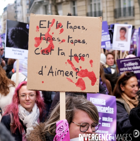 Manifestation contre les violences sexistes et sexuelles faites aux femmes.