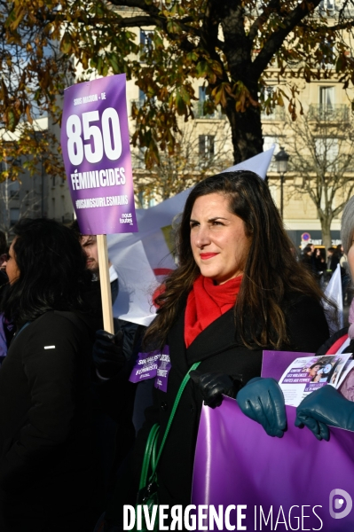 Les partis politiques, à la Manifestation contre les violences faites aux femmes dans le monde, Paris le 25 novembre 2023