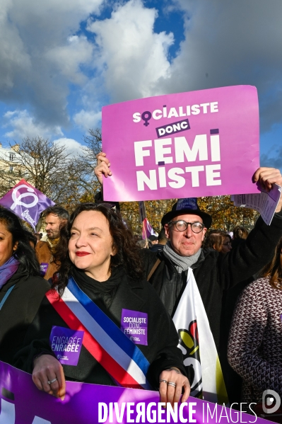 Les partis politiques, à la Manifestation contre les violences faites aux femmes dans le monde, Paris le 25 novembre 2023