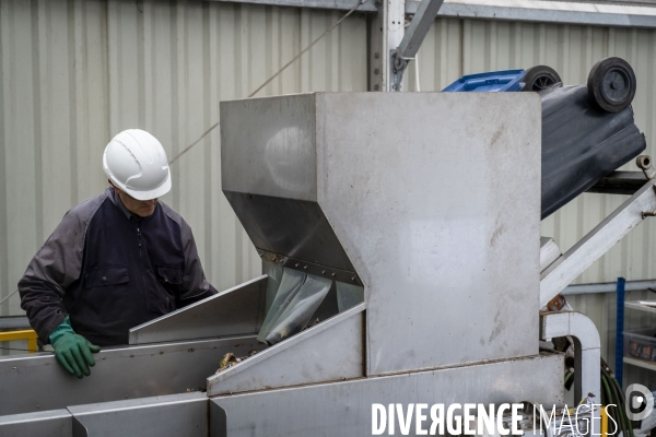 Les Alchimistes, site de production de compostage de dechets alimentaires.