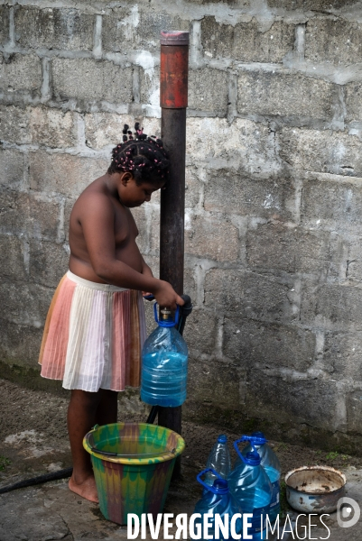 Enfants de Port-Gentil. Vie quotidienne.