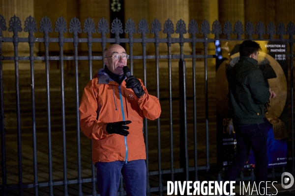 Jean-Yves Le Gallou , Manifestation au Panthéon  de l  ultradroite