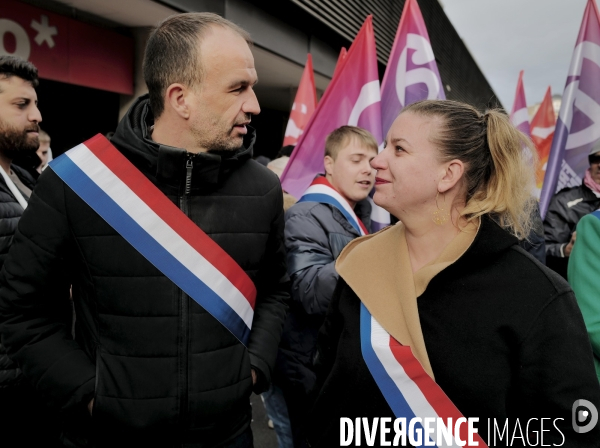 Manifestation à l occasion des 40 ans de la marche pour l egalité et contre le racisme