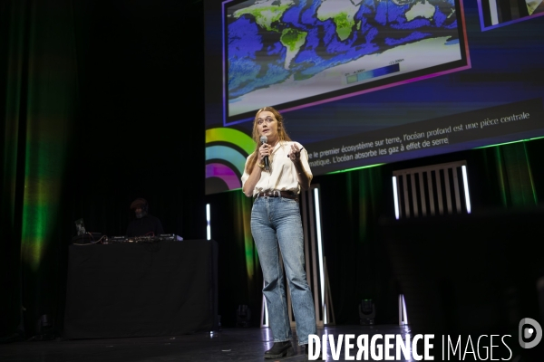 Meeting de lancement de campagne des elections europeennes de Marie Toussaint