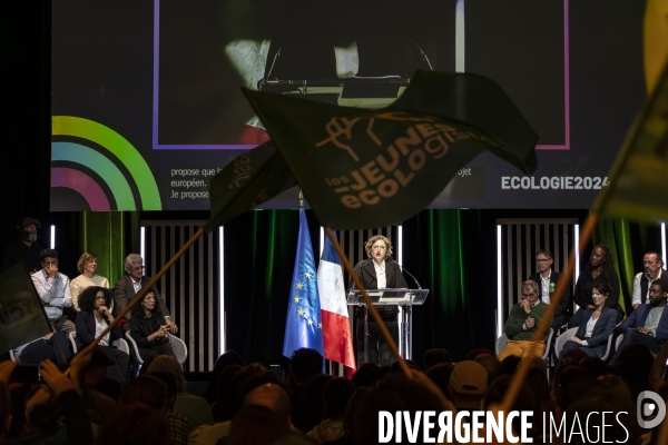 Meeting de lancement de campagne des elections europeennes de Marie Toussaint