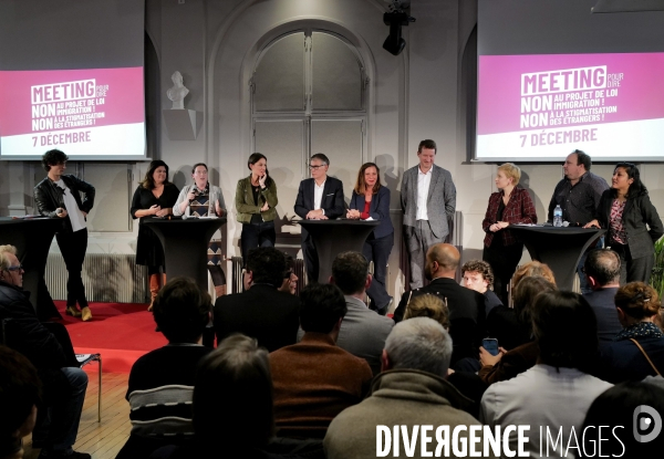 Meeting de la gauche contre le projet de loi immigration
