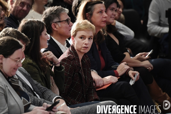 Meeting de la gauche contre le projet de loi immigration