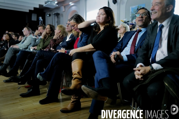 Meeting de la gauche contre le projet de loi immigration
