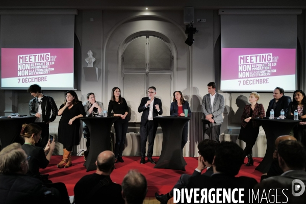 Meeting de la gauche contre le projet de loi immigration