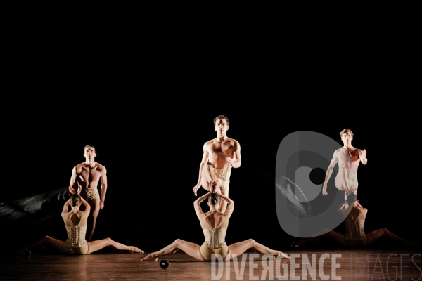 Petite mort / Jirí Kylián / Ballet de l   Opéra national de Paris