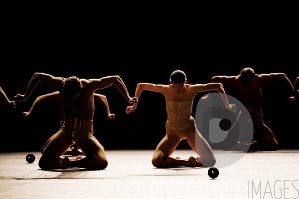 Petite mort / Jirí Kylián / Ballet de l   Opéra national de Paris